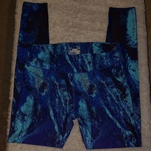 Under Armour Compression workout pants size Large